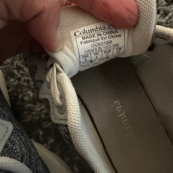 Selling my sneakers, has more life still. As I get a new one - Picture 3 of 3